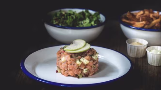 Corner Bistro Bouc - 2