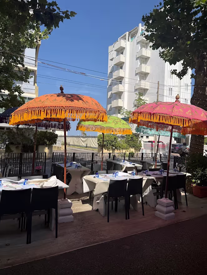 SCIROCCO BISTROT - 1
