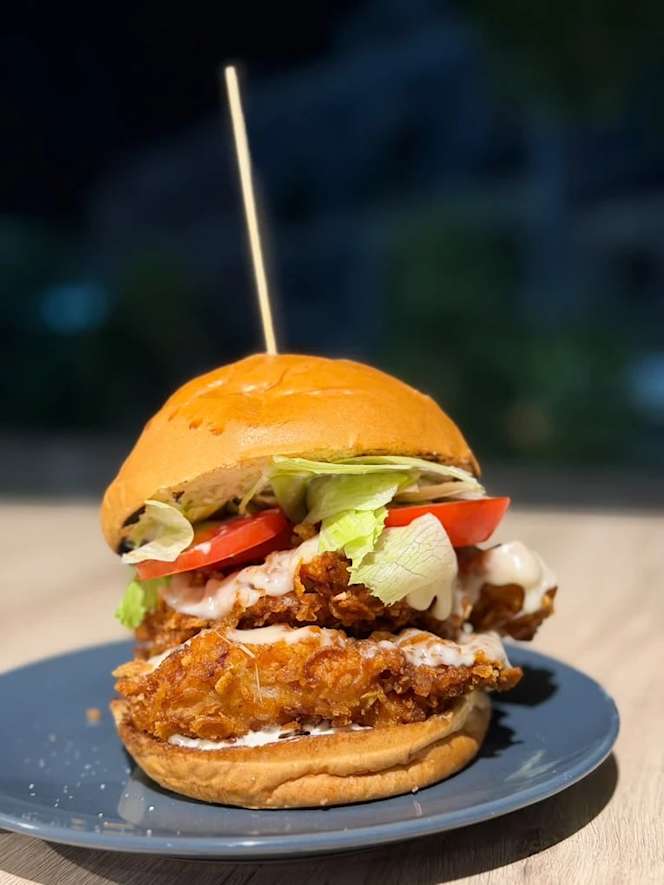 Nuz Burger and Drink - 0