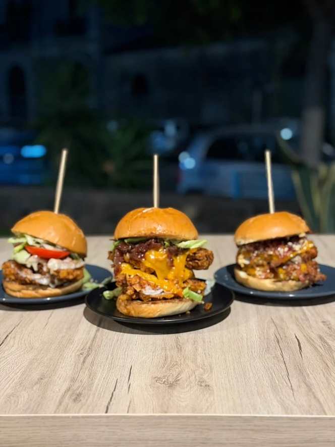 Nuz Burger and Drink - 5