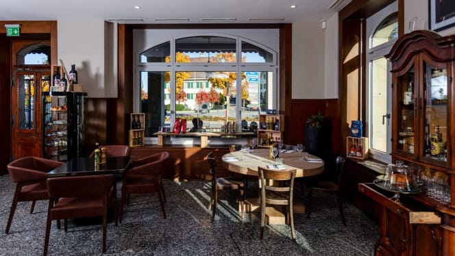 Taverna Hotel Restaurant - 4