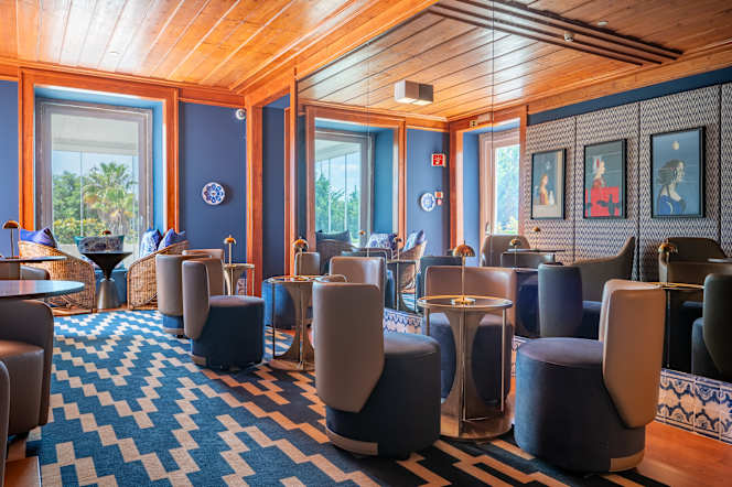 Kan.Jo Bar & Restaurant - 8