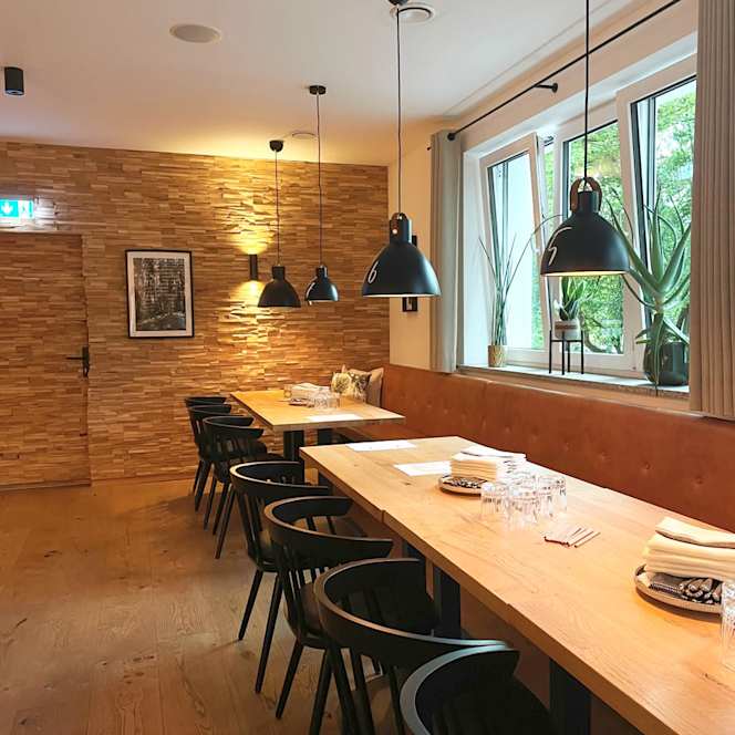 Holzfellas Restaurant - 5