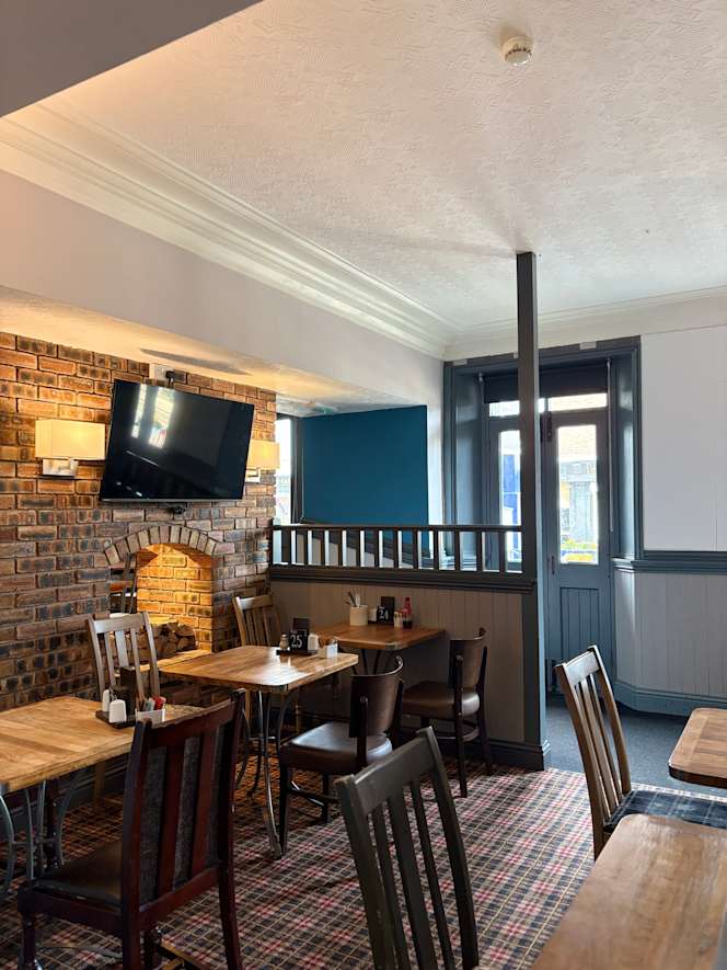 The New Brighton Bar and Lounge - 3