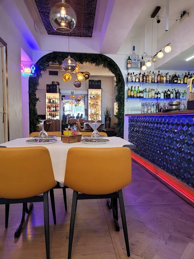 Monarq Barceloneta - 0