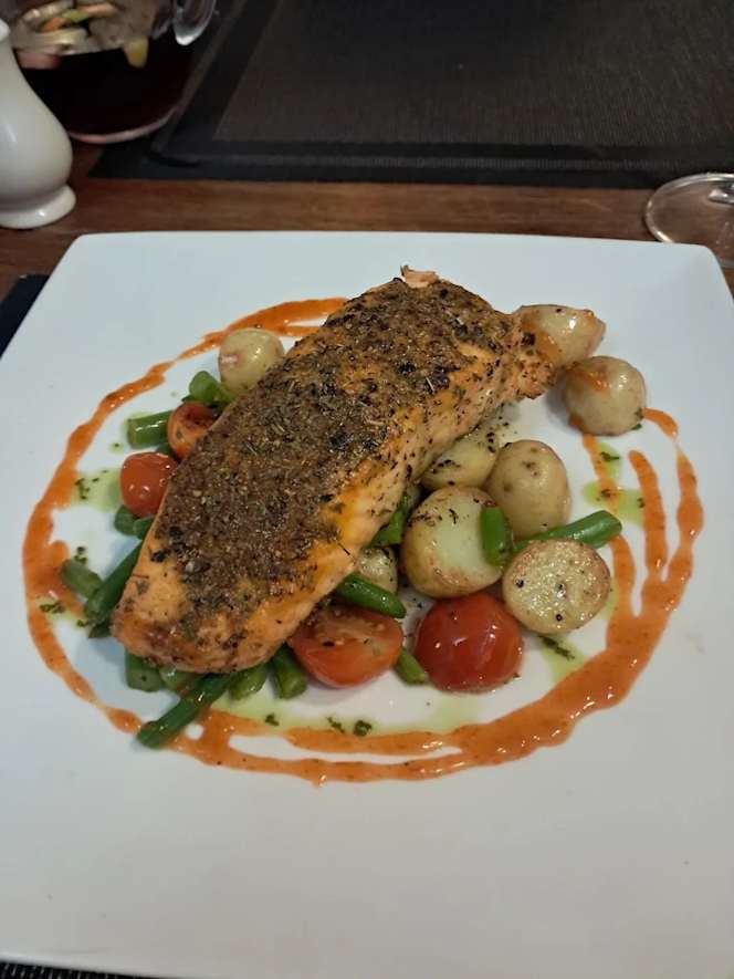 Little Elm Restaurant - 7