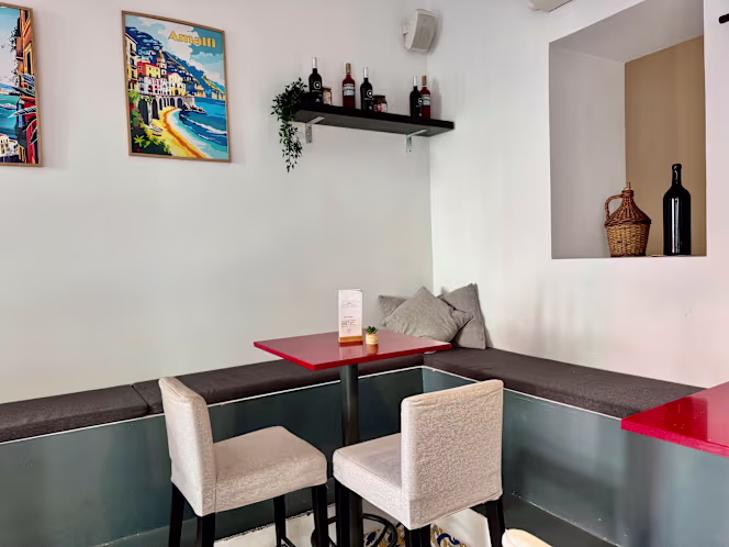 Raia - Cafe, Wein & Food - 3