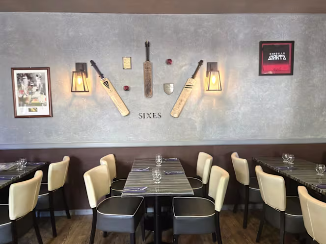 Sixes Café - 2