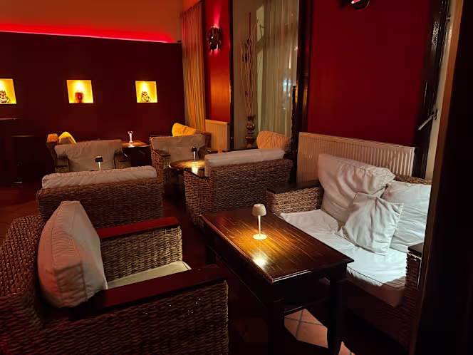 Chill Out Lounge - 1