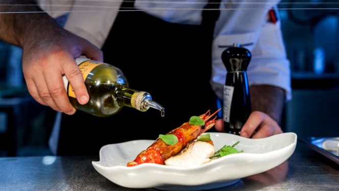 Balcony Restaurant - 8