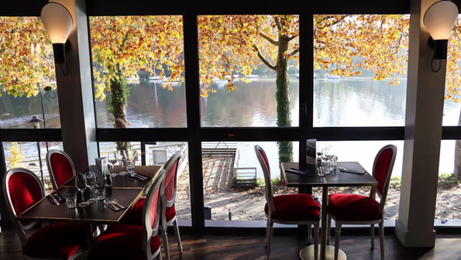 La Belle Equipe 1877 - 0