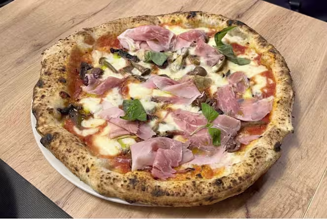 Pizzeria Queen - 0