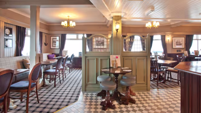 Ferryboat Inn Sinah Beach - 5