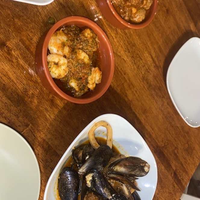 Barcelona Bistro Tapas Bar - 5