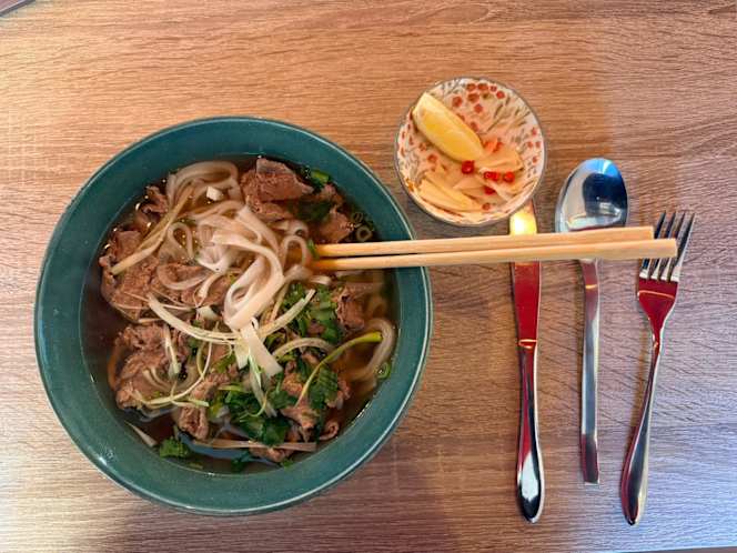 Viet Eats Restaurant - 3