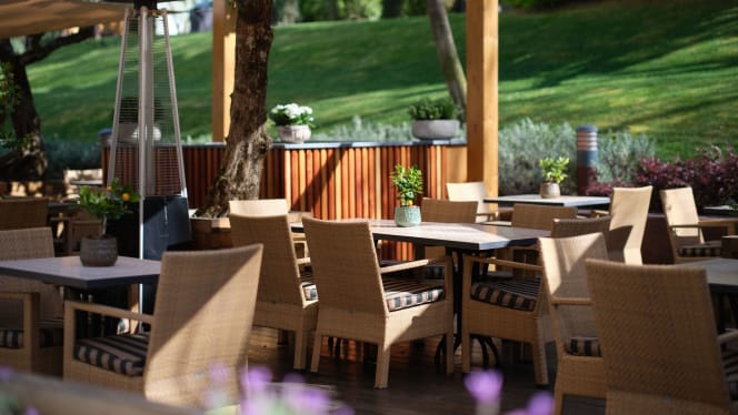 Olivae Restaurant & Terrace - 8