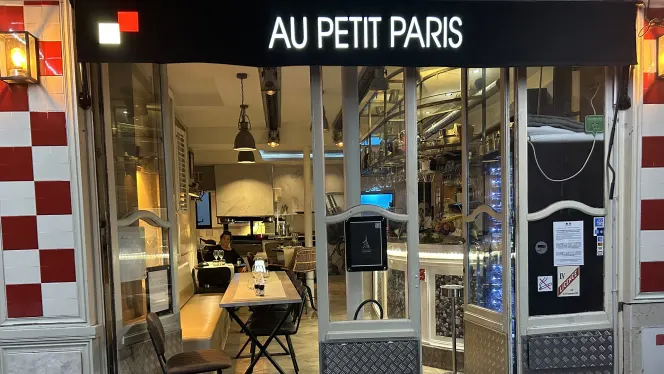 Au Petit Paris - 0