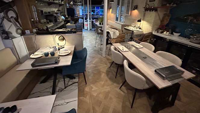 Au Petit Paris - 2