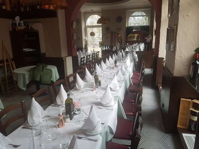 Saffron - Authentic Indian Cuisine and Bar - 6