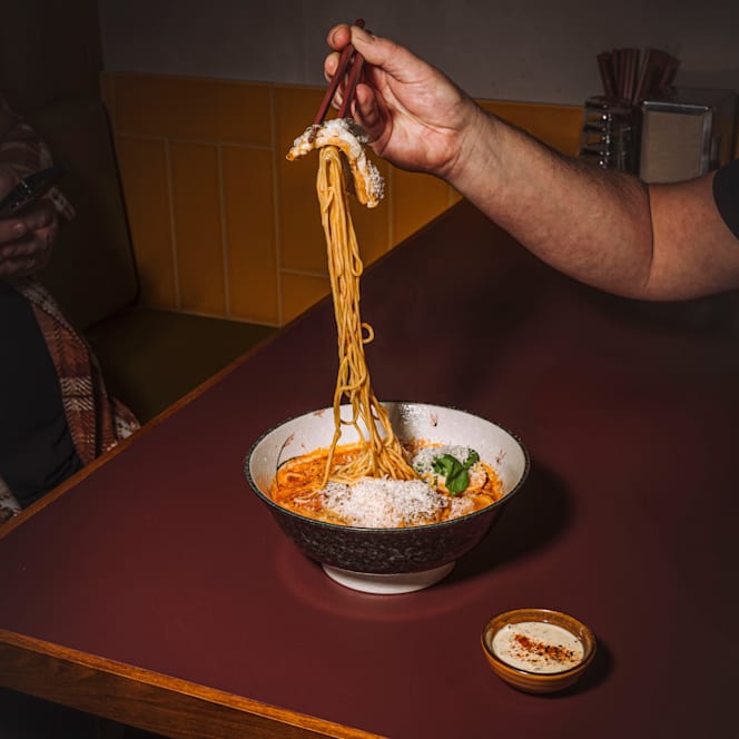 DIN-DIN CLUB DROTTNINGGATAN - 6