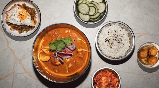 MAKAN Streat food - 0