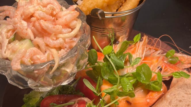 The Red Lion Hotel - 3