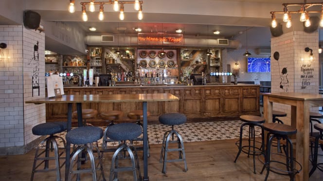 Hill Top Tap Sidcup - Sidcup - 2