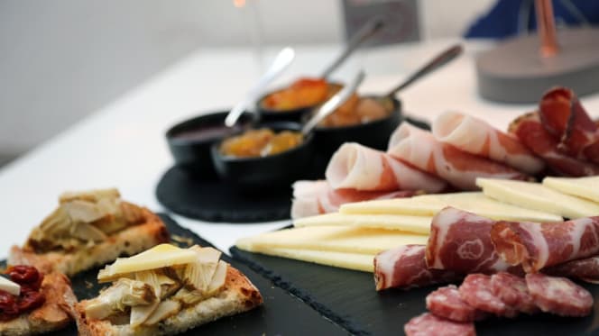 DeVinum Wine Bistrot - 6