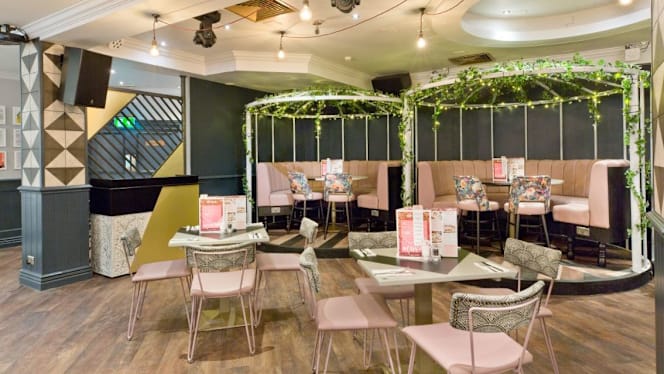 Slug and Lettuce Sutton Coldfield - 3