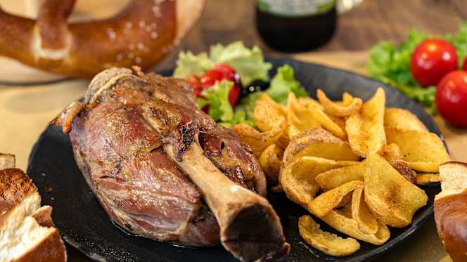 W11 Original Alpine Restaurant - 3