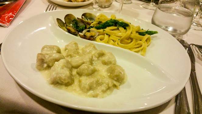 Assapora Wine Bar Restaurant - 8
