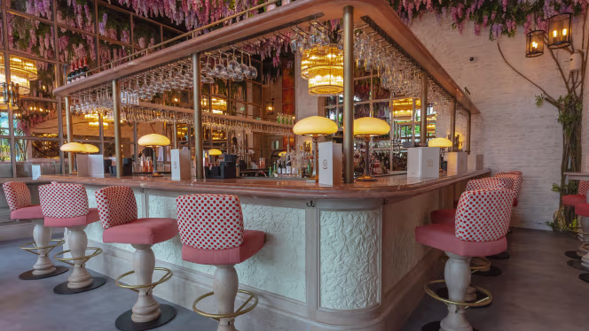 Victors Newcastle - 5