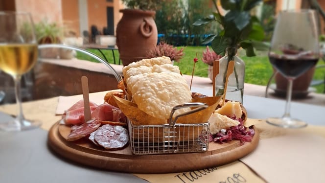 Al Chiostro della Ghiara - 3