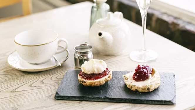 Poplars restaurant - 7