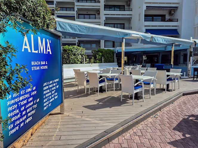 Alma Beach Bar & Steak House - Thin Pizza & Paellas - 2