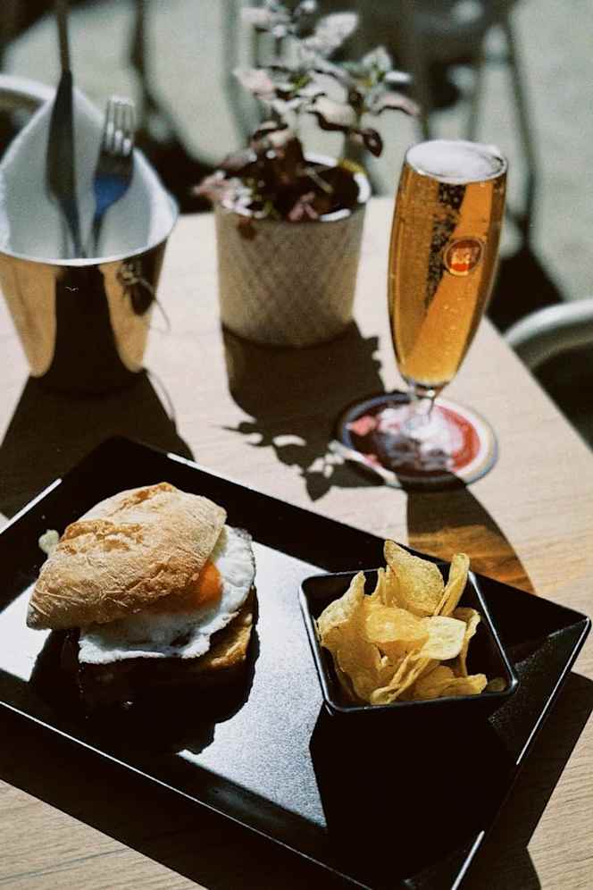 Rubirossa Cafe & Lounge Bar - 3