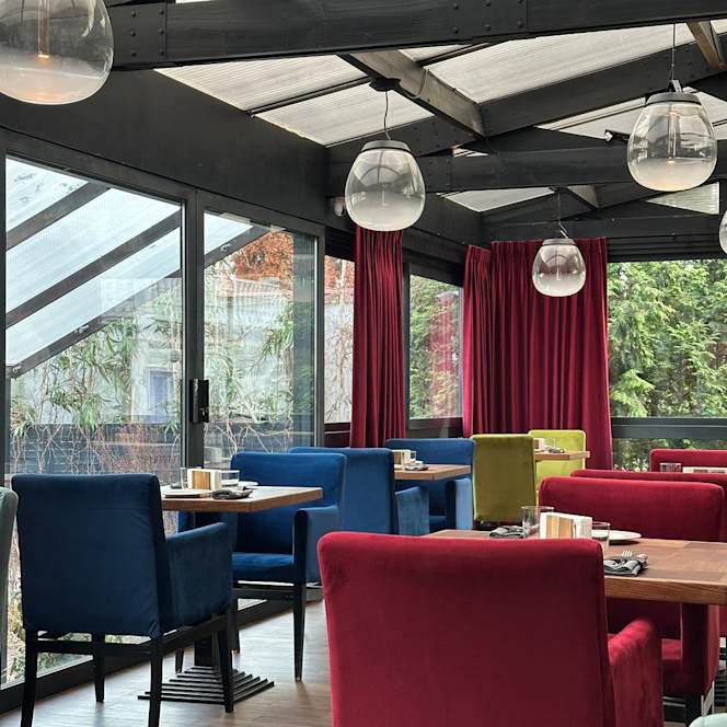 Seafood House Grill & Wine - 7