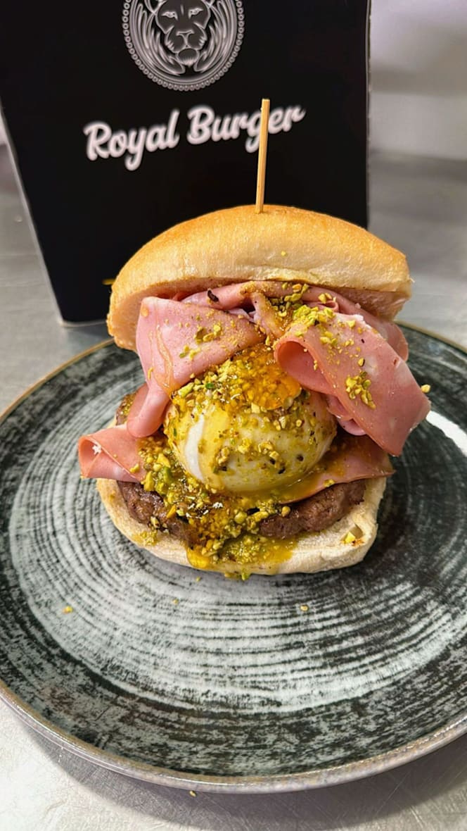 Royal Burger - 3