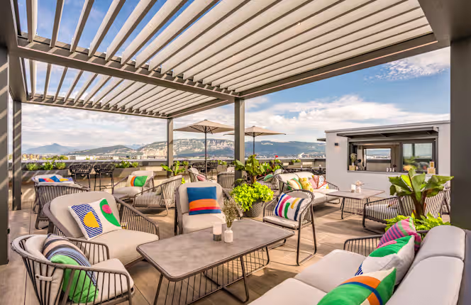 Rooftop Suite 1201 - 0
