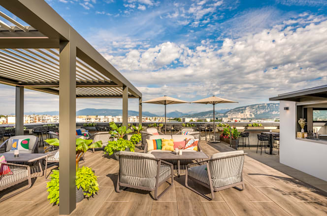 Rooftop Suite 1201 - 2