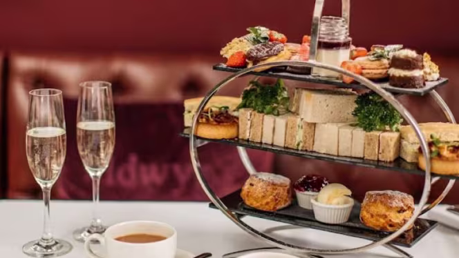 Thackaray’s at Scarcroft Park - 3