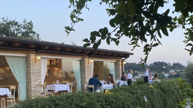 Restaurant of Agriturismo Relais Casina Ricchi - 9