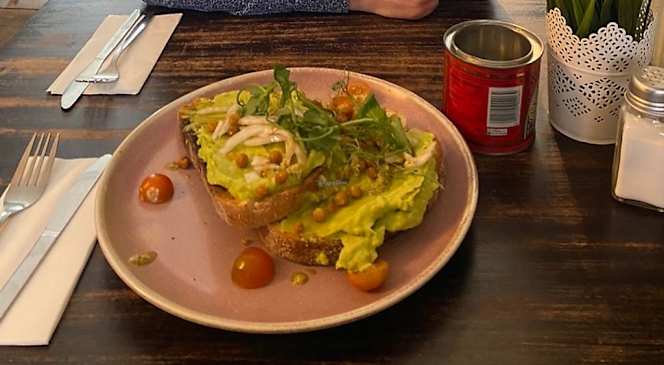 House & Kitchen Grill by Chapters - 1