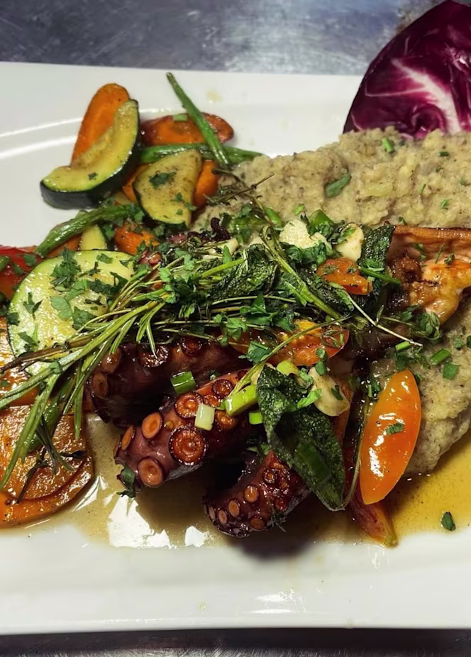 Angelo Trattoria & Bar - 5