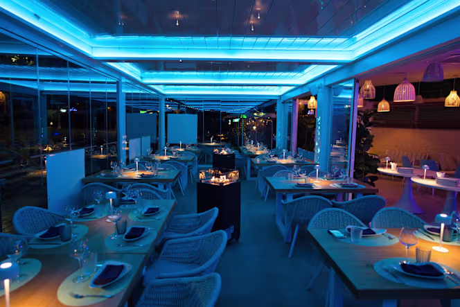 Fantasy Italian Food & Lounge bar - 2