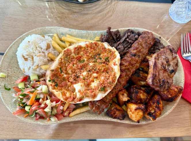 Le Baron Restaurant - 5