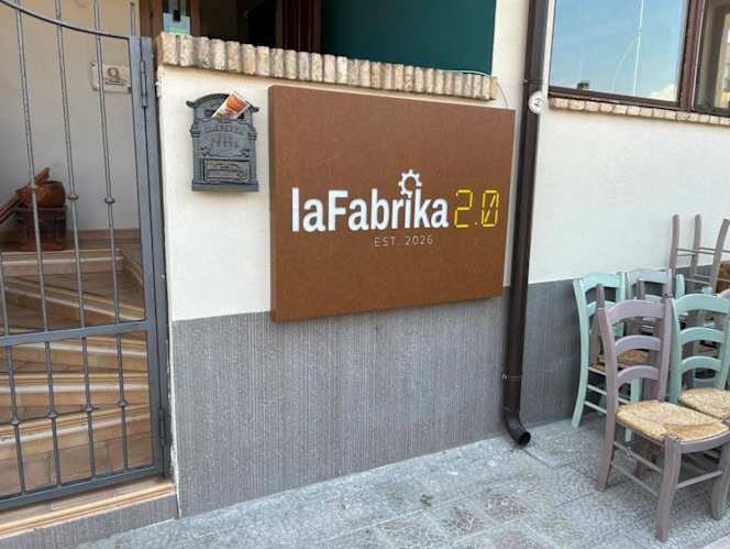 La Fabrika 2.0 - 1