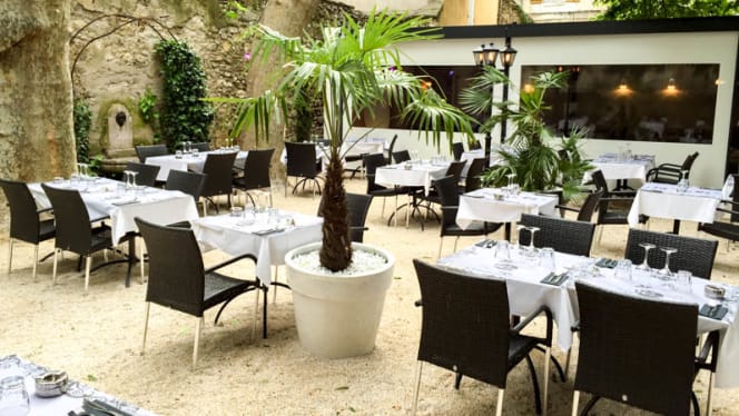 La Cour d'Honneur - 0