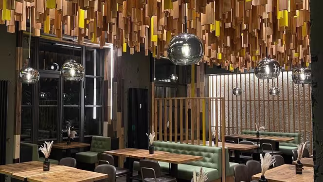 UPPER Grill & Bar - 2