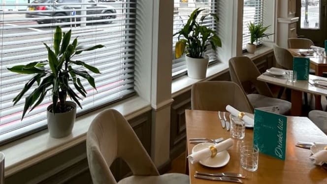 The Chelsea Corner - 5